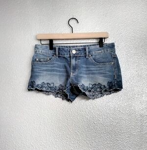 SO Teen Cut Offs  Size 7